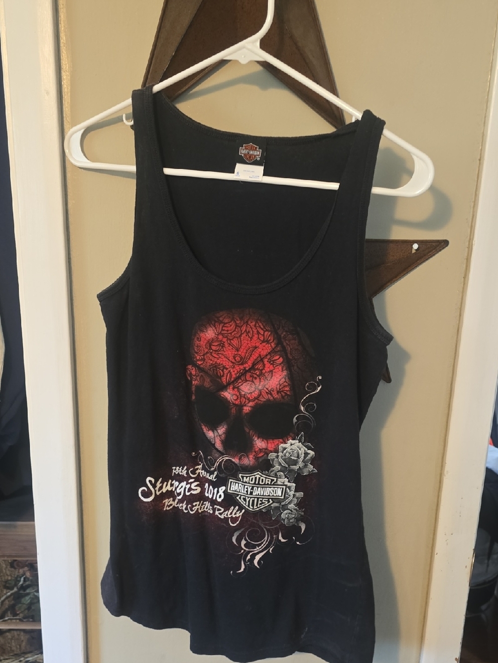 Harley-Davidson Black Tank with Red Skull and Gray Floral Accents Never Worn Sm - Picture 1 of 3